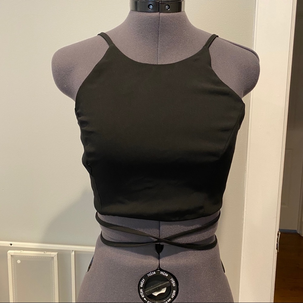 NWOT!!! Sexy strappy crop top !